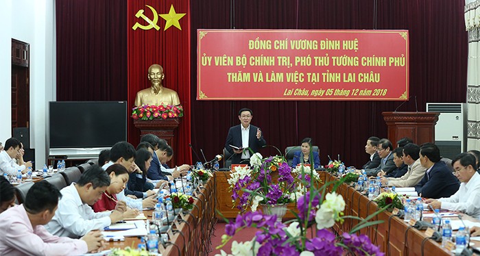 Deputi PM Vietnam, Vuong Dinh Hue melakukan temu kerja dengan pemimpin teras Provinsi Lai Chau - ảnh 1