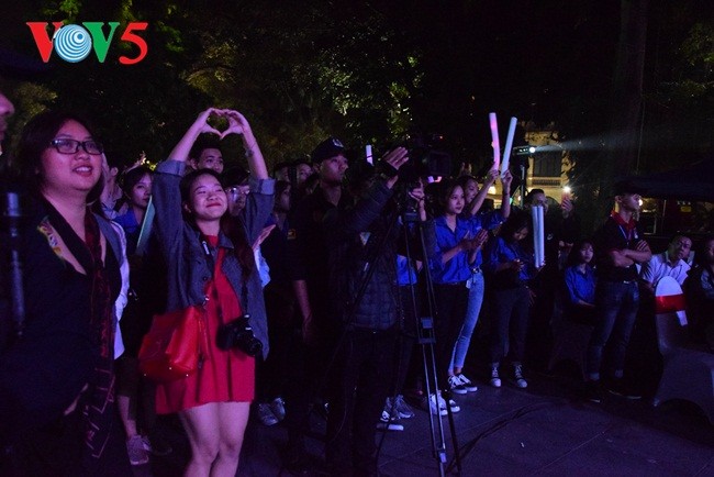 Bergelora malam musik “From Indonesia to Vietnam with Love” di Kota Hanoi - ảnh 12