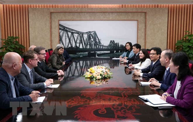 Deputi PM Viet Nam, Vu Duc Dam menerima rombongan Perkampungan Anak-Anak  SOS Internasional - ảnh 1
