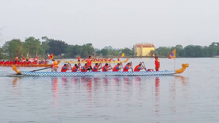 Penutupan Pesta mendayung  perahu  naga tradisional Hanoi yang diperluas tahun 2019 - ảnh 1
