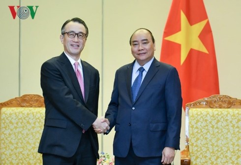 PM Nguyen Xuan Phuc menerima Presiden Bank MUFG (Jepang) - ảnh 1