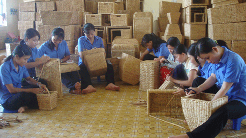 Vietnam’s poverty reduction achievements in 2011 - ảnh 1