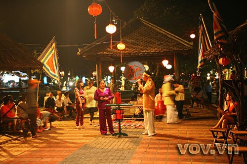 Quang Nam brings folklore arts closer to public - ảnh 1