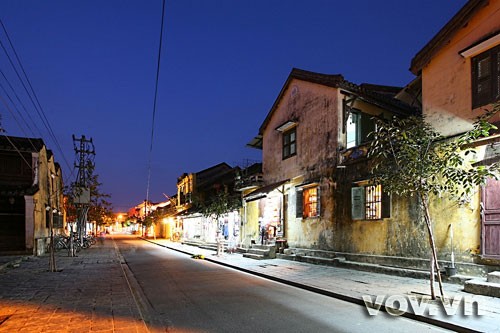 Hoi An’s old quarter, a harmonious blend of history, culture, and human life  - ảnh 2