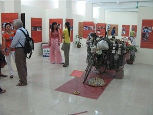 Hanoi’s museums - part of Citytour  - ảnh 2