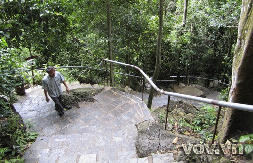Thien Duong-the longest cave in Vietnam - ảnh 2