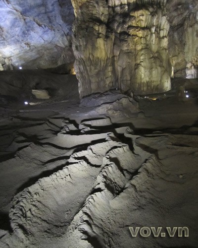 Thien Duong-the longest cave in Vietnam - ảnh 9