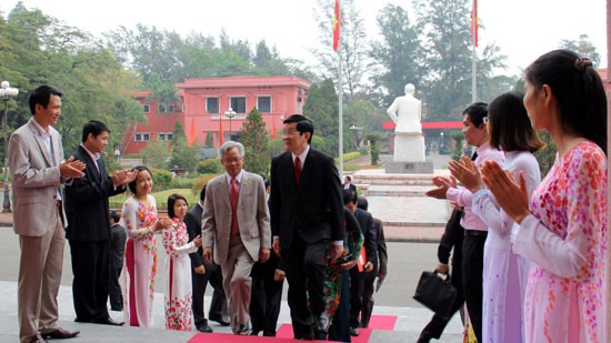 President Sang attends Teachers’ Day celebrations  - ảnh 1