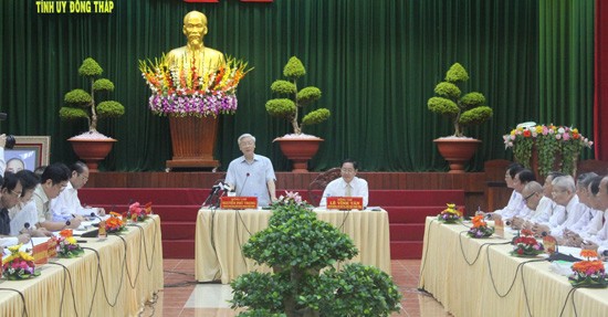 Party leader Trong visits Dong Thap province - ảnh 1