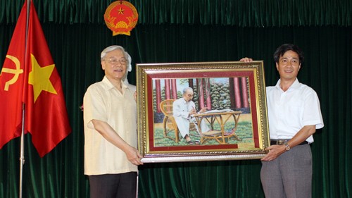 Party leader Nguyen Phu Trong works in Hai Phong - ảnh 1