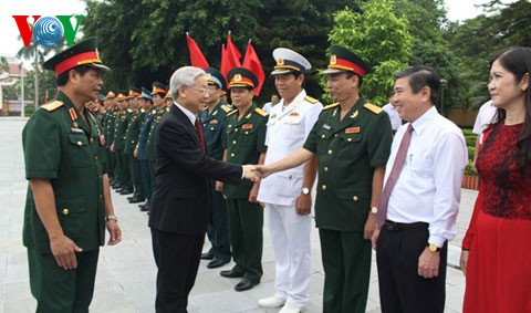 Party leader opens new school year of National Defense Academy - ảnh 1