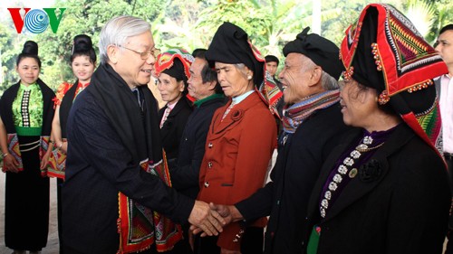 Party leader Nguyen Phu Trong works in Son La  - ảnh 1