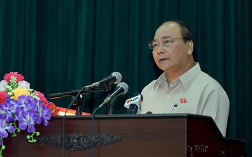 Prime Minister Nguyen Xuan Phuc meets voters in Hai Phong City - ảnh 1