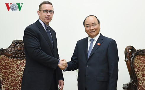 Prime Minister Nguyen Xuan Phuc receives Waikato University Rector - ảnh 1