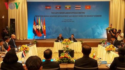 Strengthening labor cooperation between Cambodia, Laos, Myanmar, Thailand, Vietnam  - ảnh 1