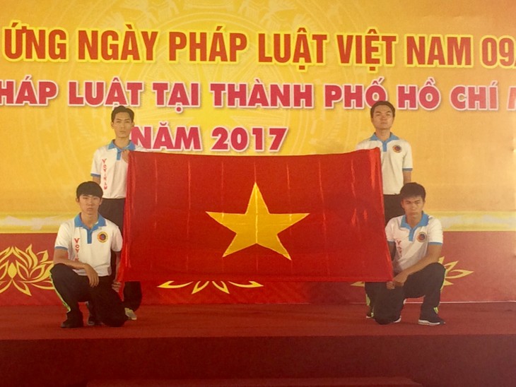 Vietnam Law Day to promote action-minded government to serve people - ảnh 1