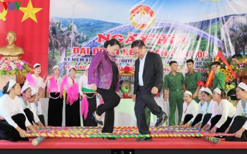 NA Chairwoman attends national solidarity festival in Hoa Binh - ảnh 1
