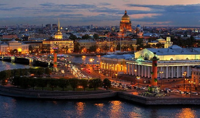 Vietnam attends International Economic Forum in Russia  - ảnh 1