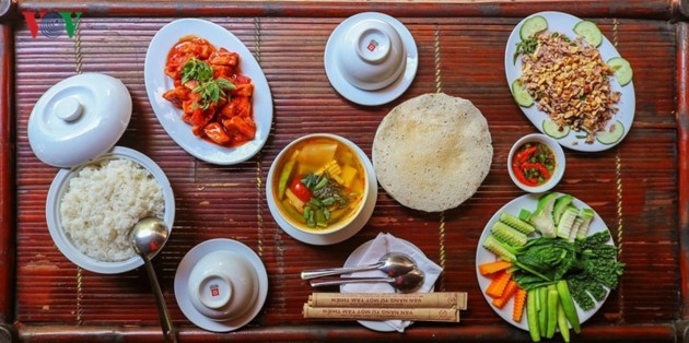 Hue delicacies tempting to every palate - ảnh 1
