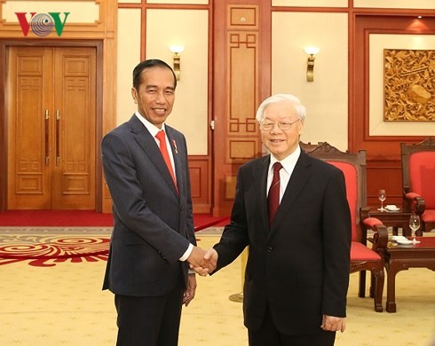 Party leader receives Chinese Vice Premier, Indonesian President - ảnh 2