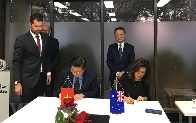 Vietnam, Australia cooperate in training lawyers - ảnh 1