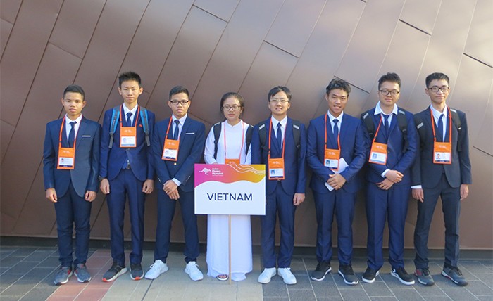 Vietnam ranks 5th at 20th Asian Physics Olympiad - ảnh 1
