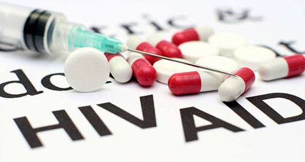Private sector encouraged to engage to fight HIV/AIDS  - ảnh 1