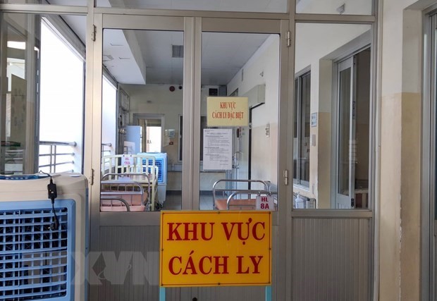 Hanoi closely watches people coming from Covid-19 infection areas - ảnh 1