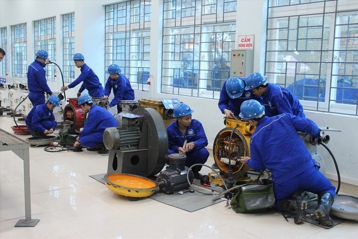 October 4  designated as Vietnam Labor Skills Day - ảnh 1