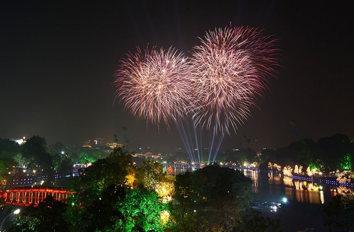 Hanoi cancels 29 fireworks displays on Lunar New Year's Eve  - ảnh 1