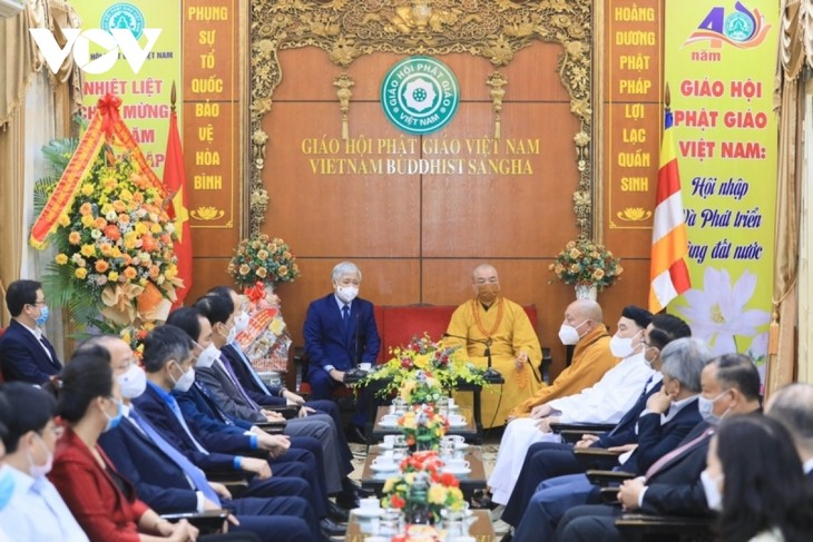VFF leader congratulates Vietnam Buddhist Sangha on 40th anniversary - ảnh 1