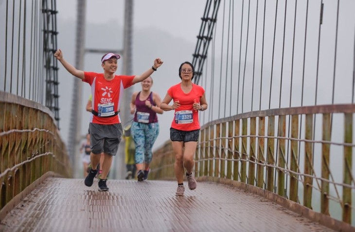 Marathon kicks off tourist season in Quang Binh  - ảnh 1