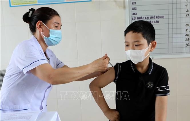 Vietnam records 1,587 new COVID-19 cases on Friday  - ảnh 1