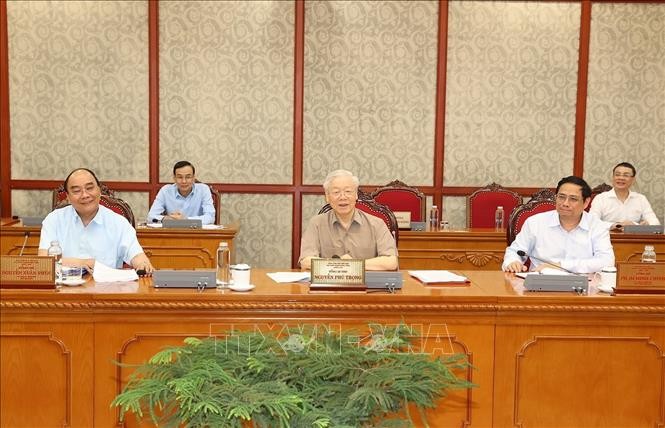 Party leader chairs first half 2022 review meeting  - ảnh 1