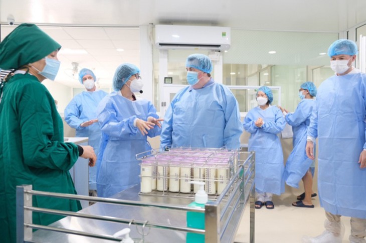 Vietnam’s largest breast milk bank launched  - ảnh 1