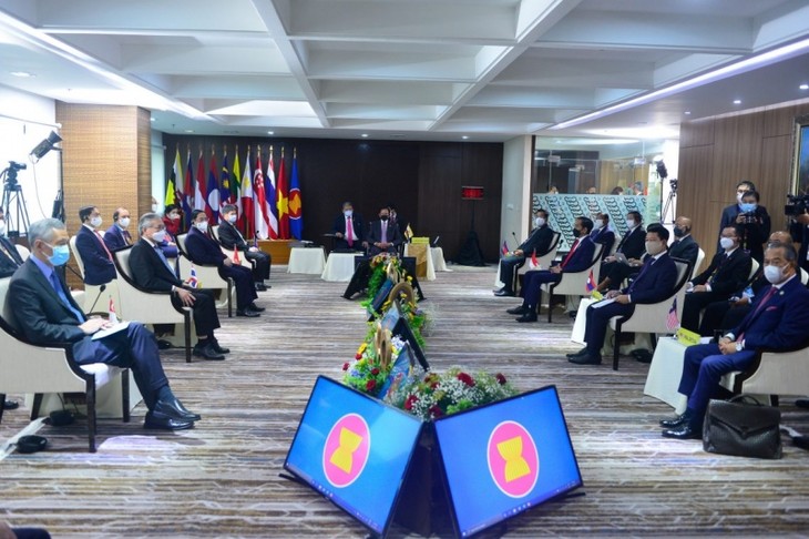 ASEAN Foreign Ministers to discuss Myanmar on Thursday - ảnh 1