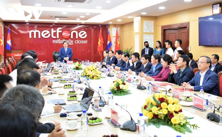 Metfone to bridge Vietnam-Cambodia friendship - ảnh 1