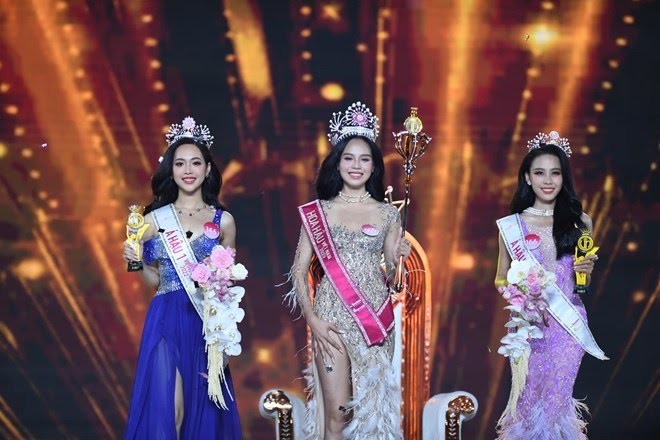 Huynh Thi Thanh Thuy crowned Miss Vietnam 2022 - ảnh 1