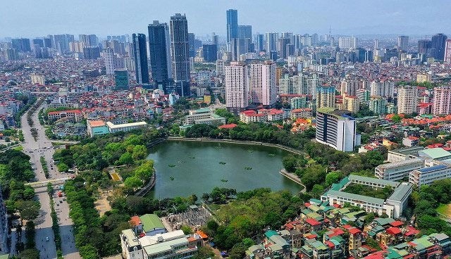Hanoi goes ahead with administrative reform, business climate improvement - ảnh 1