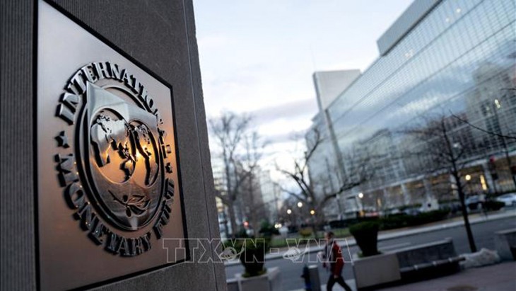 IMF raises Asia economic forecast - ảnh 1