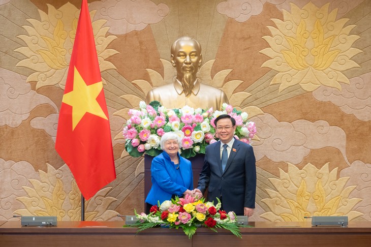 NA Chairman urges US to recognize Vietnam's market economy status  - ảnh 1