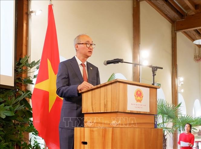 Vietnam-Switzerland Economic Forum inaugurated in Zurich  - ảnh 1