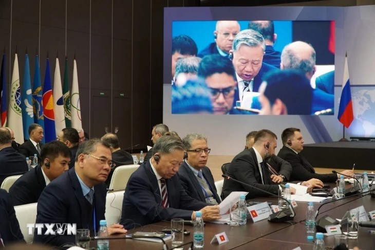Vietnam attends international security meeting in Russia - ảnh 1