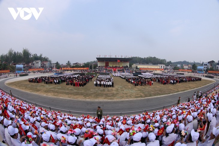 Grand ceremony rehearsed for 70th anniversary of Dien Bien Phu Victory - ảnh 1