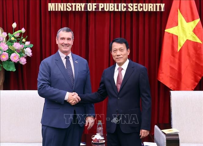 Vietnam, US boost aviation security cooperation - ảnh 1