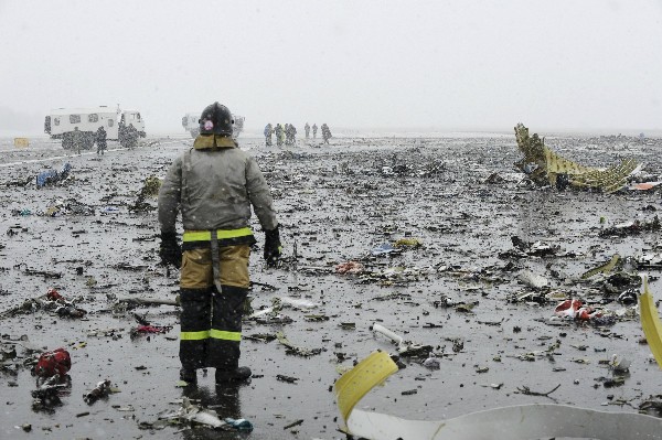 俄罗斯客机坠毁  机上61人全部遇难 - ảnh 1