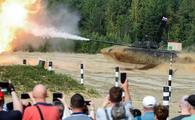 三十万俄罗斯士兵参加历史上规模最大的军事演习 - ảnh 1