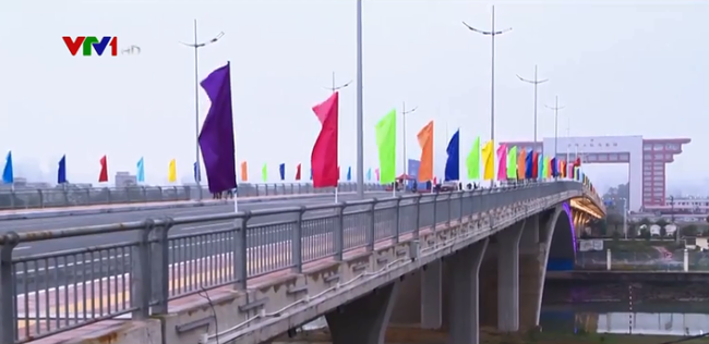 中国东兴——越南芒街口岸北仑河二桥正式启用 - ảnh 1