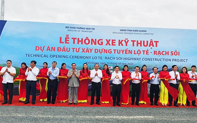 越南坚江省路得 - 迪石高速公路技术性通车 - ảnh 1