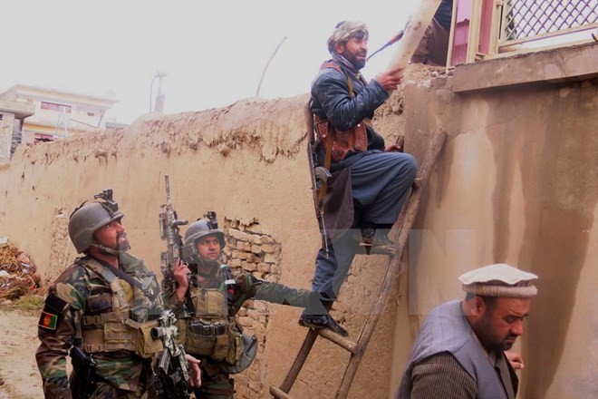 สถานกงสุลอินเดียในอัฟกานิสถานถูกโจมตี - ảnh 1